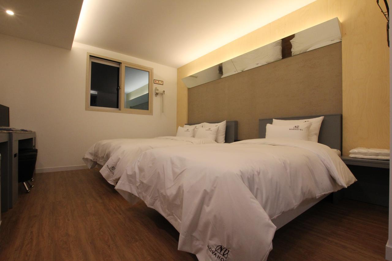 Nova Hotel Ilsan Ni Exteriör bild
